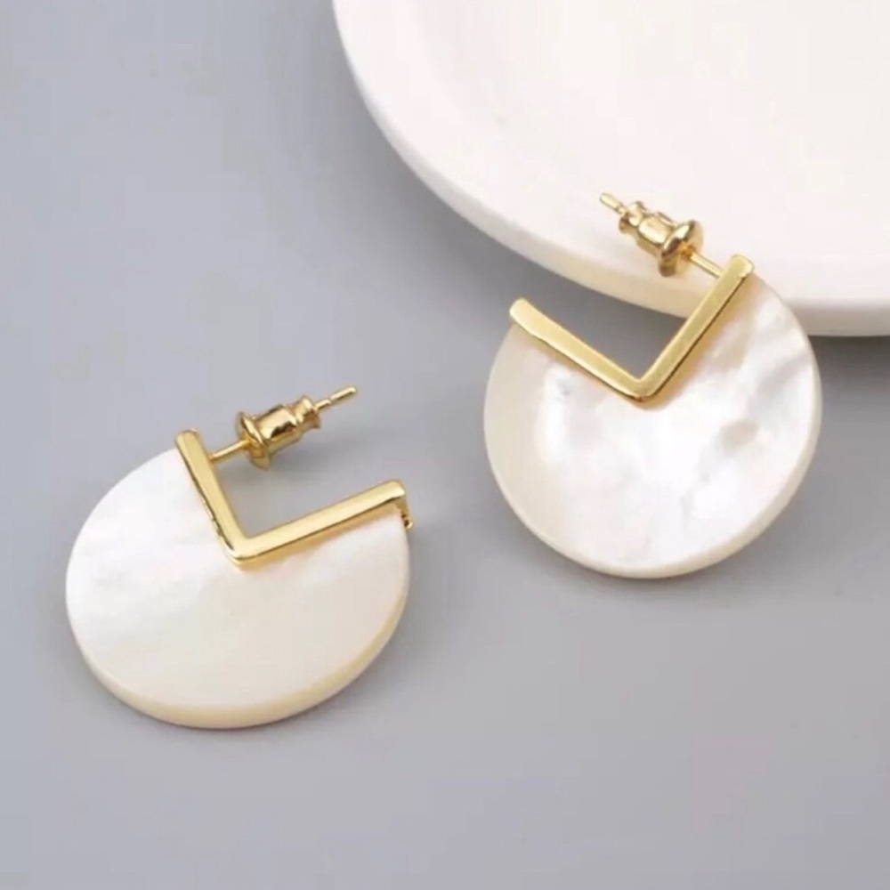 Natural Ivory Shell Slice Earrings
